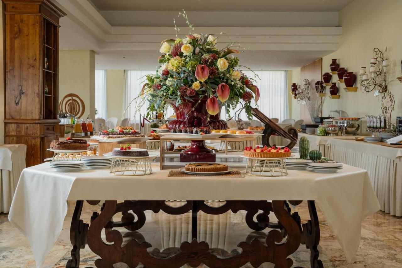 National Hotel Rimini Ngoại thất bức ảnh